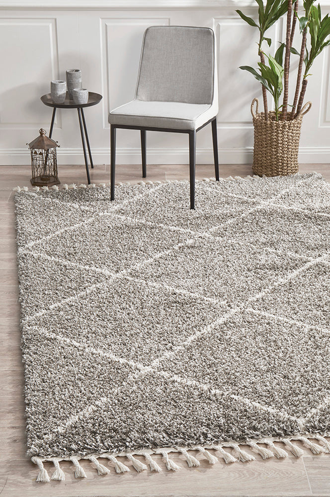 Saundra 22 Grey Rug