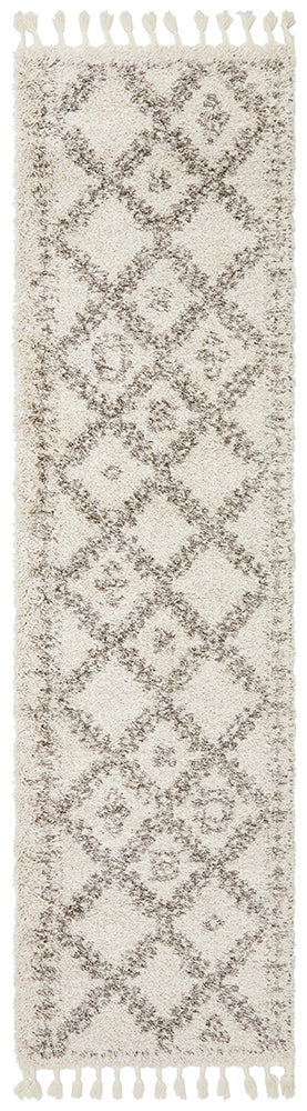 Saundra 33 Natural Runner Rug